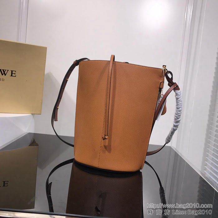 LOEWE羅意威 原單五金 最新geta水桶包 簡單時尚 百搭肩背包 3040  jdl1184